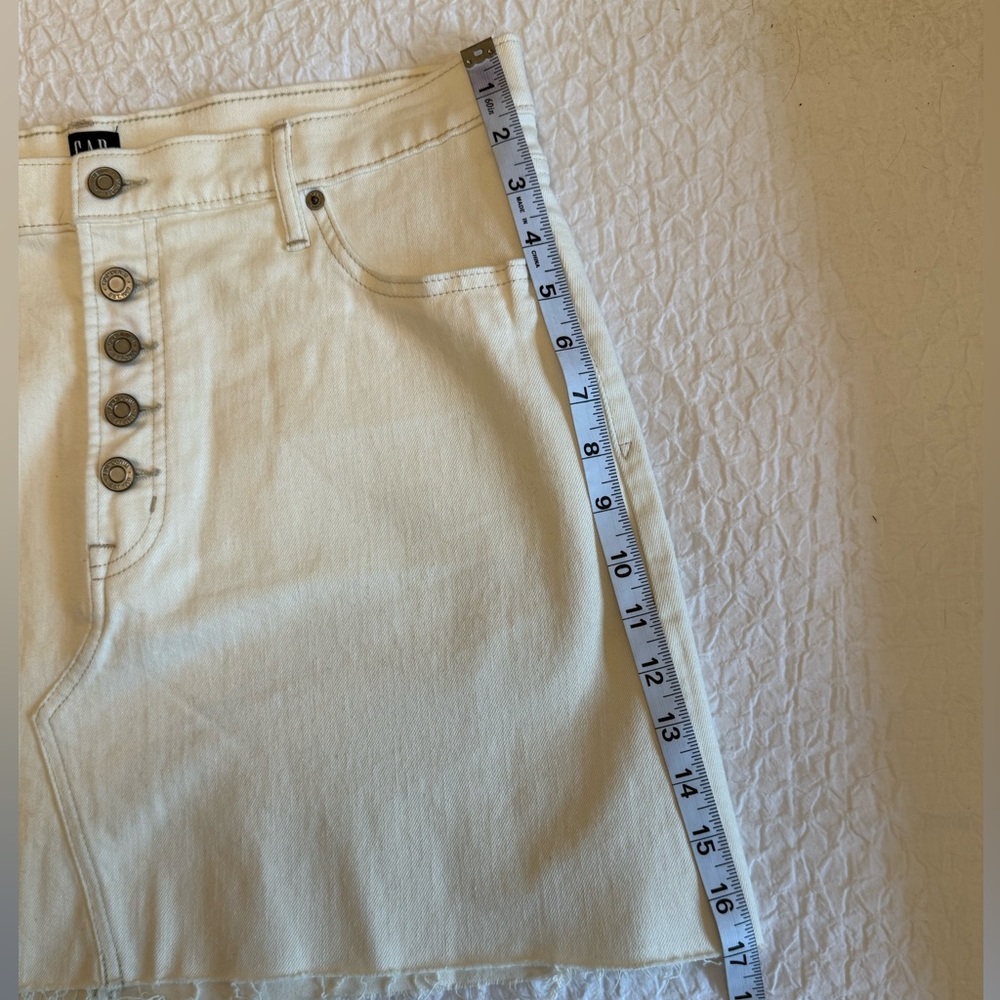 GAP White Denim Mini Skirt – Size 14/32 - Picture 3 of 8